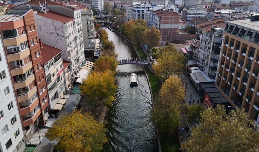 Sonbahar renkleri Eskişehir'i süsledi