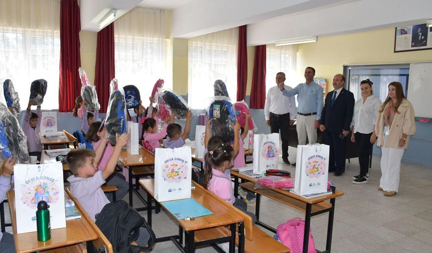 Eskişehir Büyükşehir Belediyesi'nden Kırsal İlçelere Kırtasiye Desteği