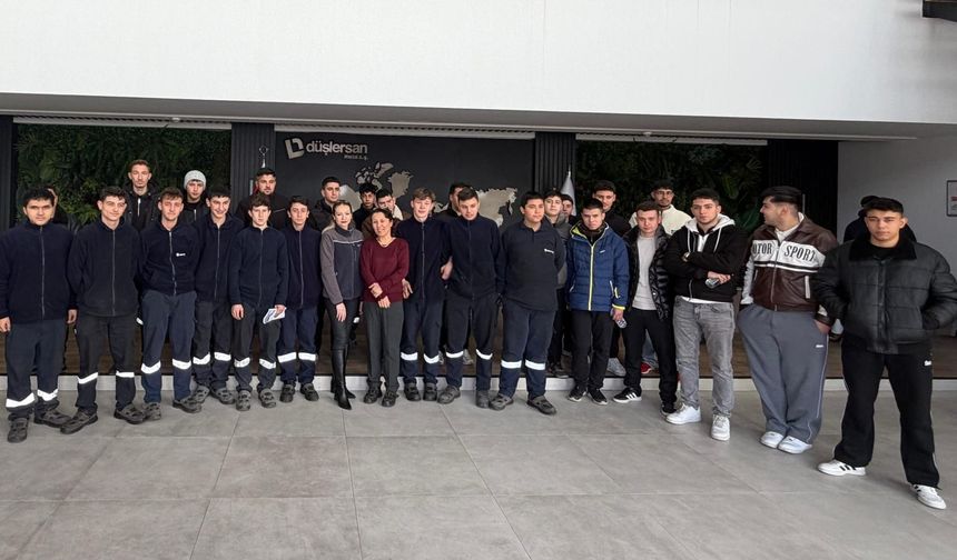 Meslek lisesi öğrencileri üretim süreçlerini yerinde öğreniyor