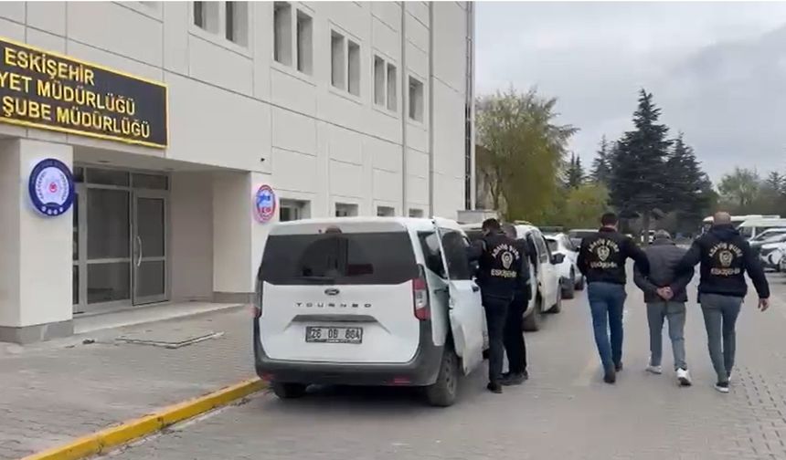 Yaşlı 2 vatandaşı dövüp altın bileziği çalan şahıs tutuklandı