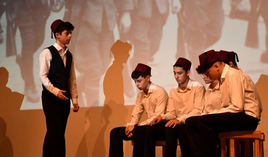 Atatürk Lisesi Öğrencilerinden Muhteşem 'Mehmet Âkif Ersoy’u Anma Programı'