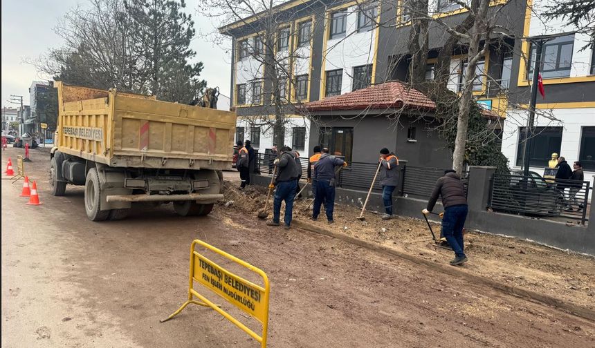 Yapımı 1023 Günde Tamamlanabilen Okula Tepebaşı Belediyesi’nden Örnek Hizmet