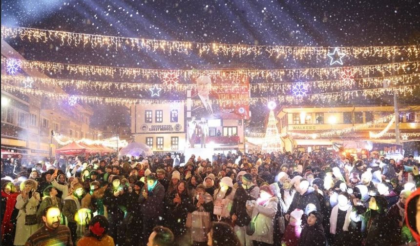 Odunpazarı’nda Yeni Yıl Coşkusu Meydanlara Sığmadı