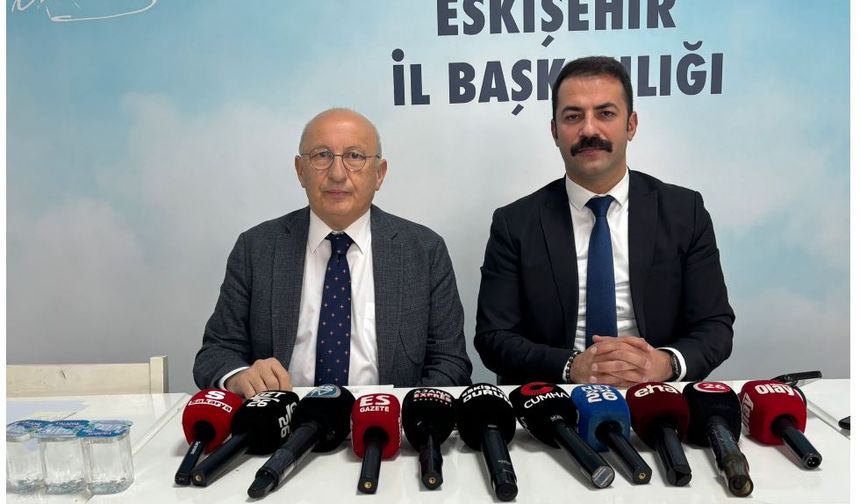 "Eskişehir'i Avrupa'nın gözbebeği haline getiren Büyükerşen'in hedef alınması tesadüf değildir"