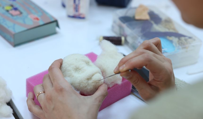 Odunpazarı’nda Kadınlar Bez Bebek Yapımını Öğreniyor