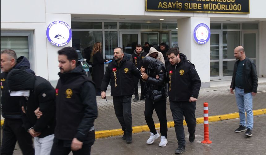 Eskişehir'de Fuhuşa  Büyük Darbe; 6'sı Yabancı 15 Kadın Kurtarıldı