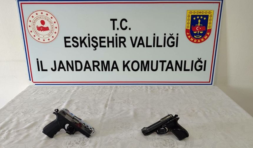 Eskişehir'de silah kaçakçılığı operasyonu