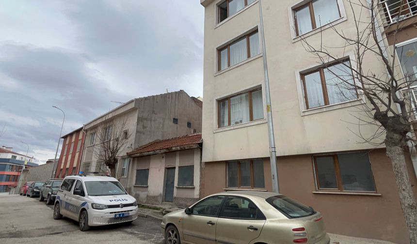 Yüksekten düşüp ağır yaralanan çocuk komada