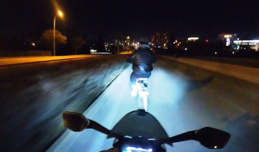 Önce tokat attı sonra yerden kaldırdı