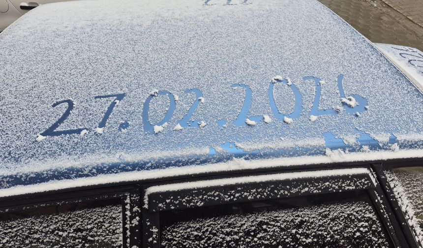 Eskişehir'e kar geri döndü