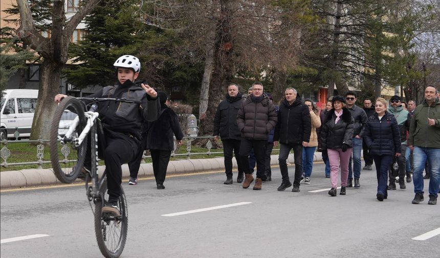 Arabasız Pazar’da Eskişehir Sokakları Yeniden Nefes Aldı