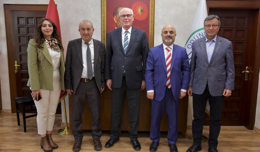 Muhtarlardan Halk Market’e Dayanışma Desteği