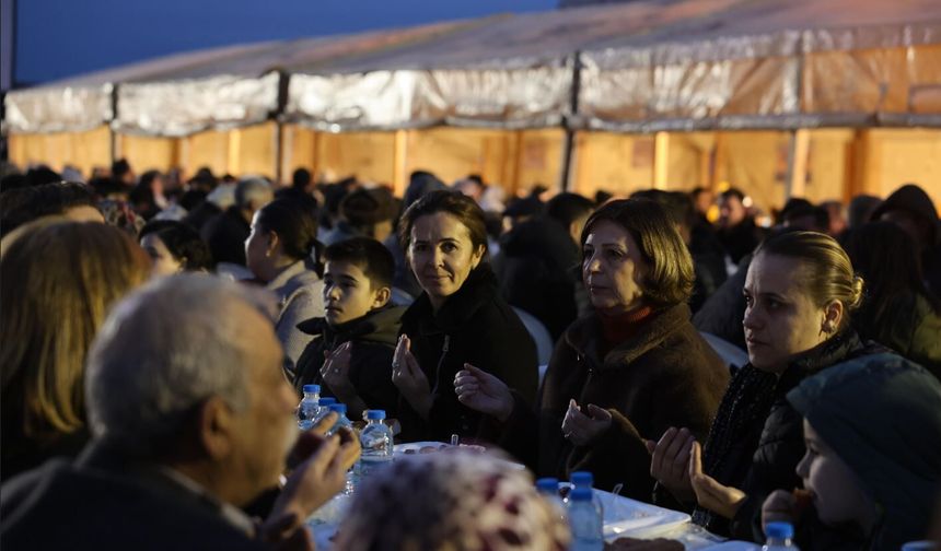 Büyükşehir Ramazan Bereketini Paylaşıyor