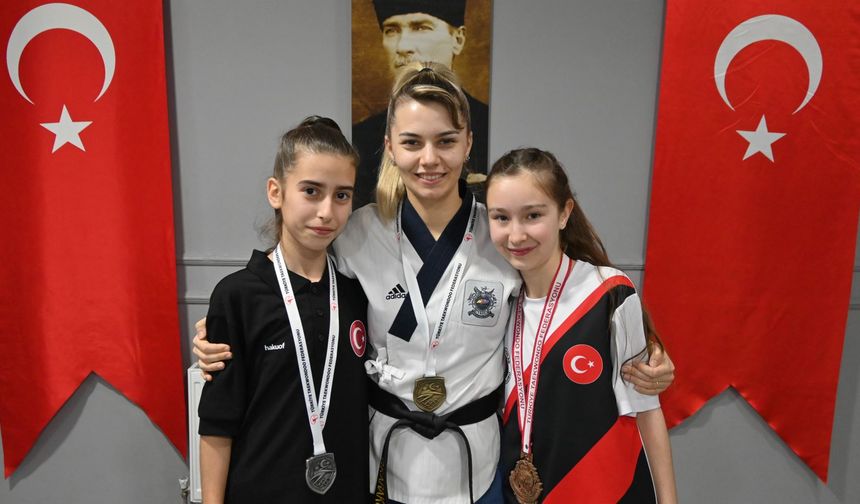 Namağlup taekwondocu 20’nci öğrencileri de ilk şampiyonluğunu kazandı