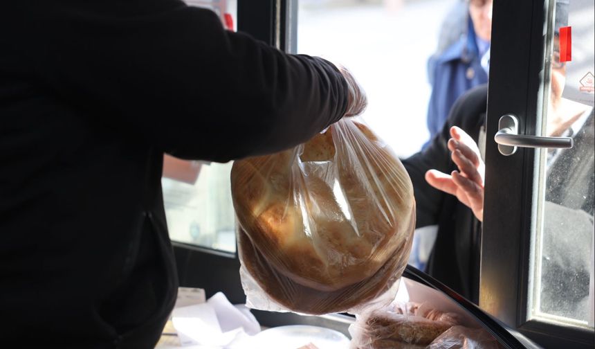 Ramazan Sofralarına Bereket: Halk Pide 20 TL