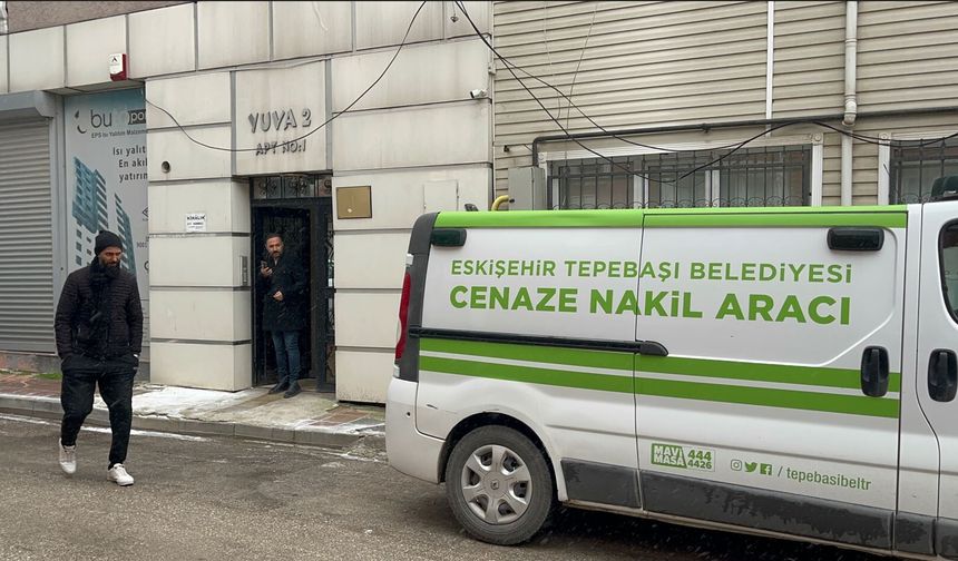 7'nci kattan atlayan adamın evinden eşinin cansız bedeni çıktı