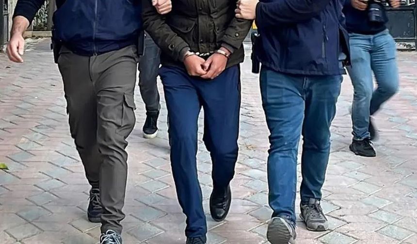 Kendini polis ve savcı olarak tanıtan şebekeye 11 ilde operasyon