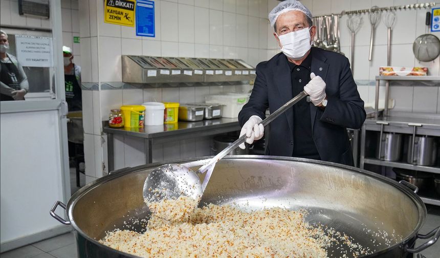 Başkan Ataç: “Bu Ramazanda da Kimse Yalnız Değil”