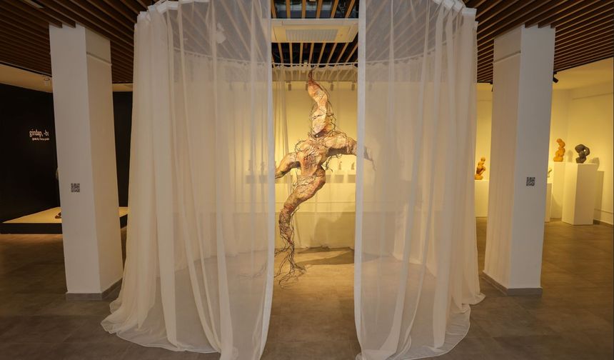 Varınca Ara Seramik Sergisi Sanat Sokağı’nda