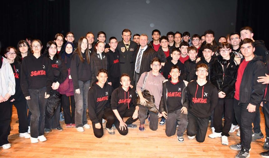 SOLOTÜRK Buluşması Öğretmen Akademilerinde İlham Verdi