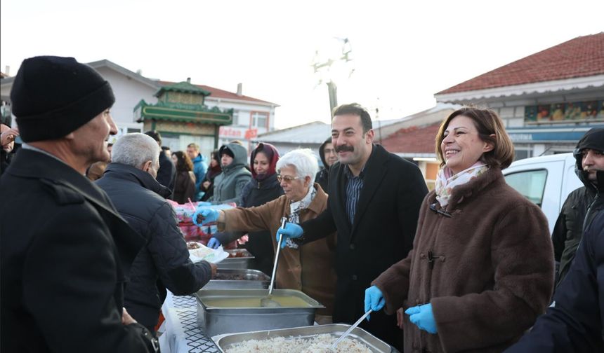 12 İlçede Kurulan İftar Sofraları Binlerce Eskişehirliyi Buluşturdu