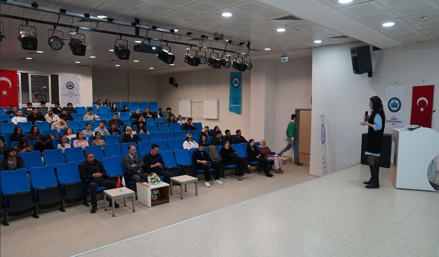 Gençler Sürdürülebilir Kalkınma Konusunda Bilinçlendiriliyor
