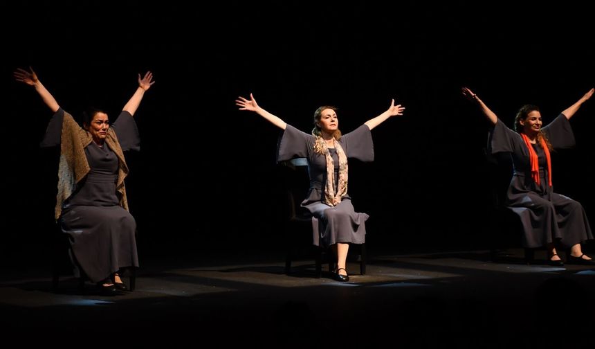 “Sen İstanbul’dan Daha Güzelsin” Balıkesir’de Seyirciyle Buluştu