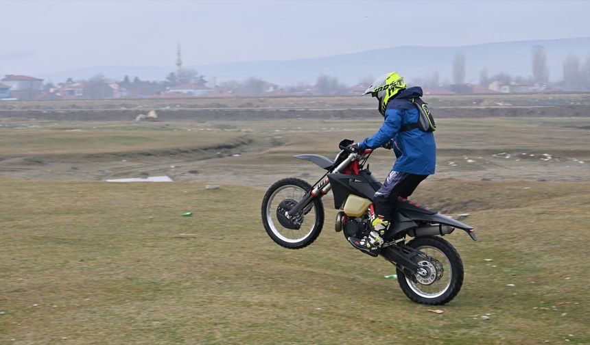 Eskişehirli motosikletçilerin pist talebi