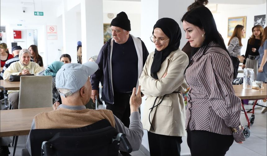 Nesiller Bayramda Buluştu Gönüller Isındı