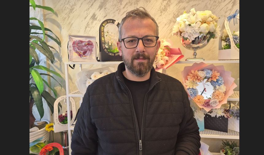 Çiçek hırsızlığına esnaftan 'ince' sitem: "İsteseydi hediye ederdik"