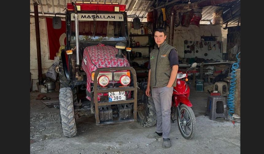 Yıkadığı traktör eceli oldu