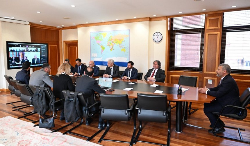 Açıköğretim Fakültesi Kalite Elçileri çevrim içi toplantıda bir araya geldi