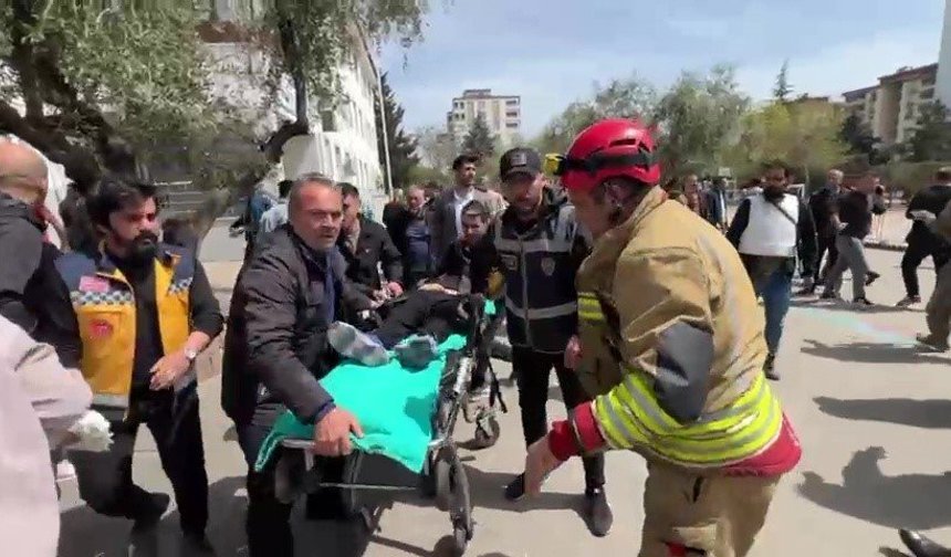Okulda katliam yapan öğrencinin polis başmüfettişi olan babası gözaltına alındı