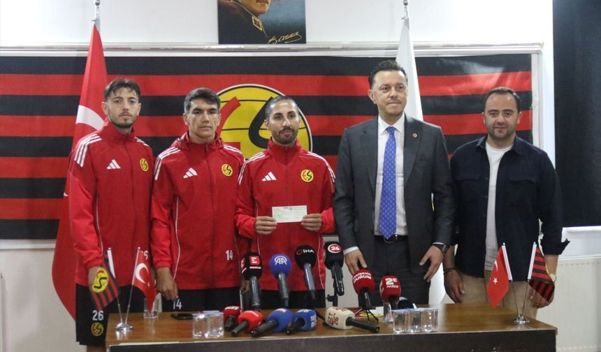 Milletvekili Hatipoğlu'ndan Eskişehirspor'a 5 milyon TL'lik destek