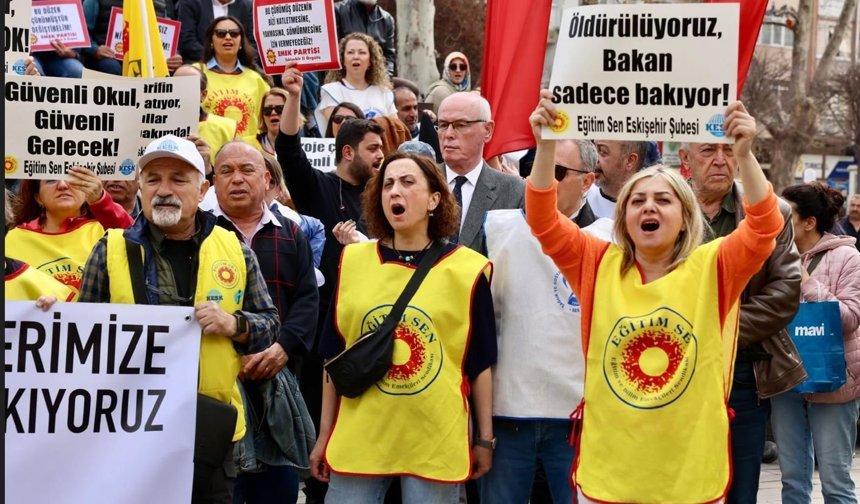 Kazım Kurt’tan Eğitim Sen’in Yaşam Nöbetine Destek