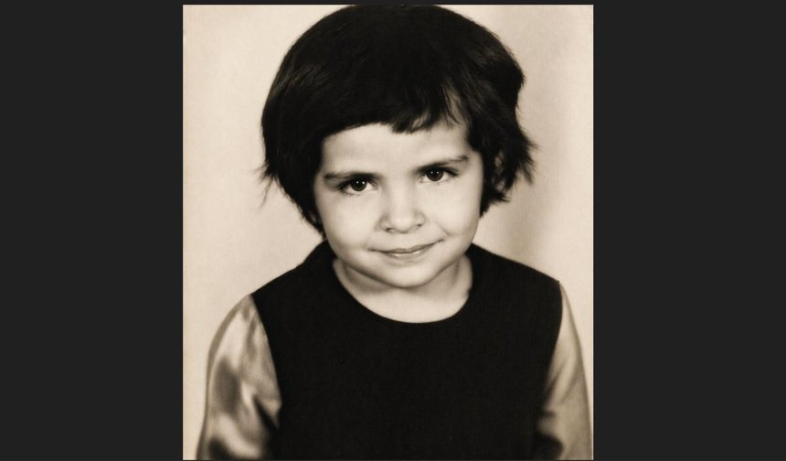 Ünlüce’nin 23 Nisan’a Özel Nostaljik Paylaşımı Büyük Beğeni Topladı