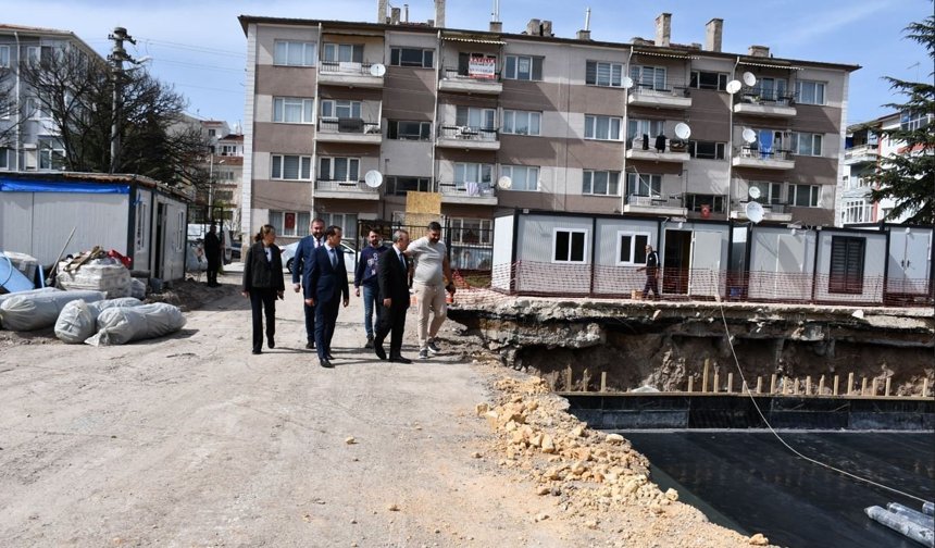 Müdür Aydın 3 okul inşaatını gezdi