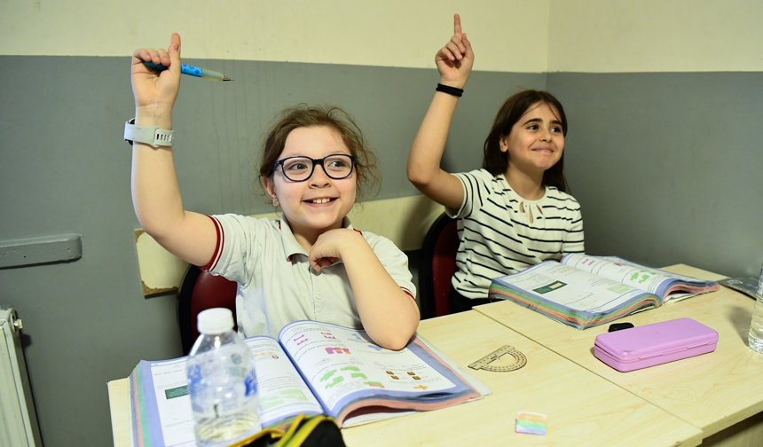 Çocukları Ve Gençleri Geleceğe Hazırlayan Merkez