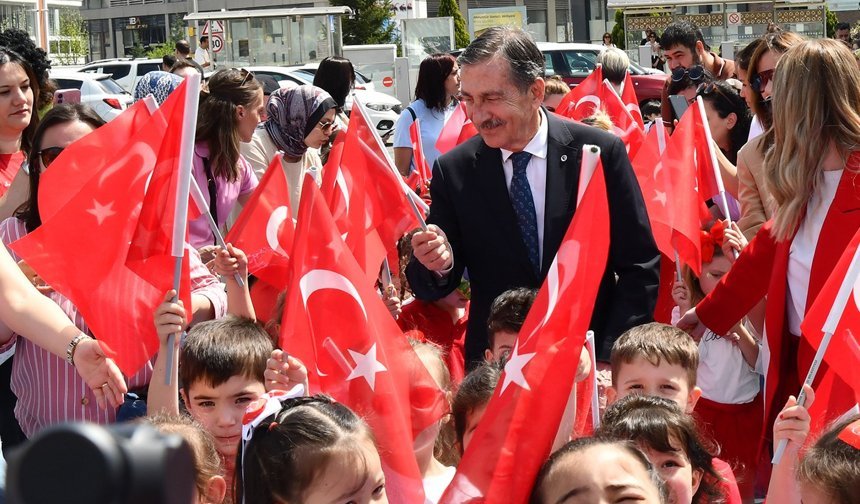 Ülkenin aydınlık yüzü olacaklar