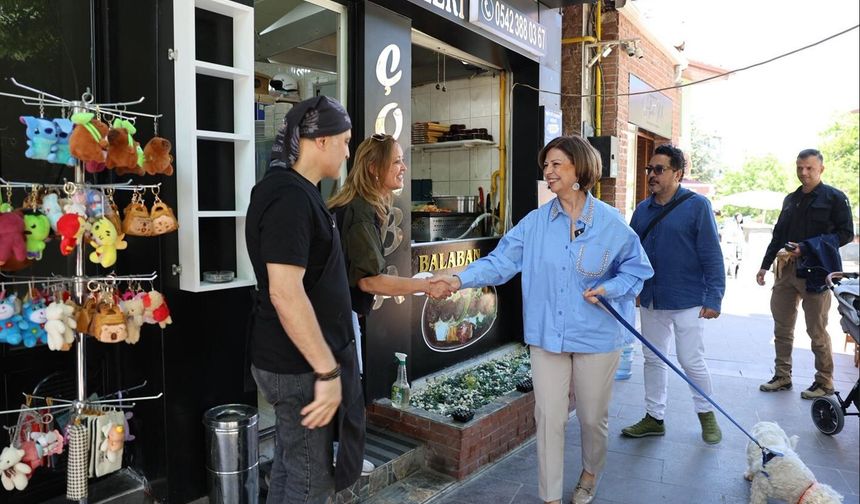 Başkan Ünlüce’den Odunpazarı Esnafına Bayram Ziyareti