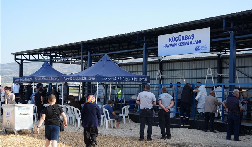 Büyükşehirden Hijyenik Ve Güvenli Kurban Kesim Hizmeti