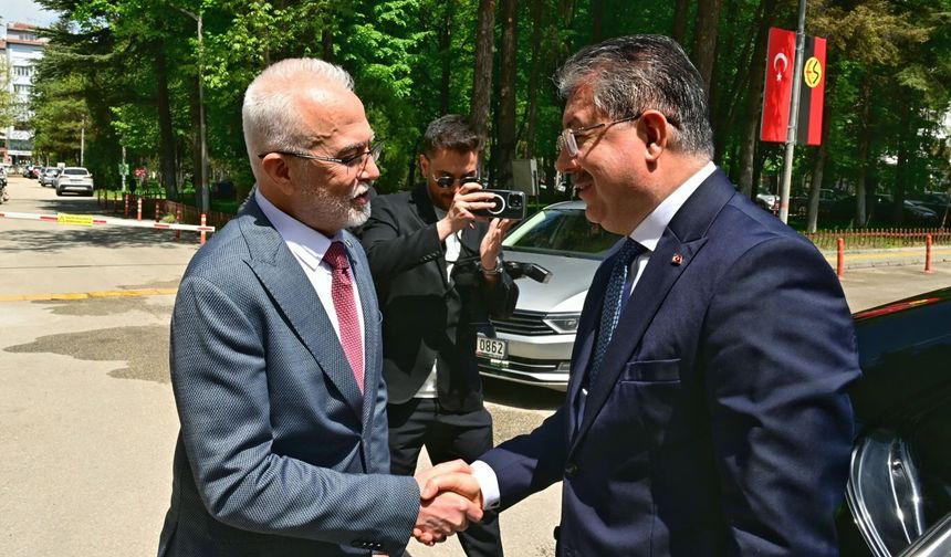 Vali Yılmaz'dan Sağlık Müdürlüğüne Ziyaret