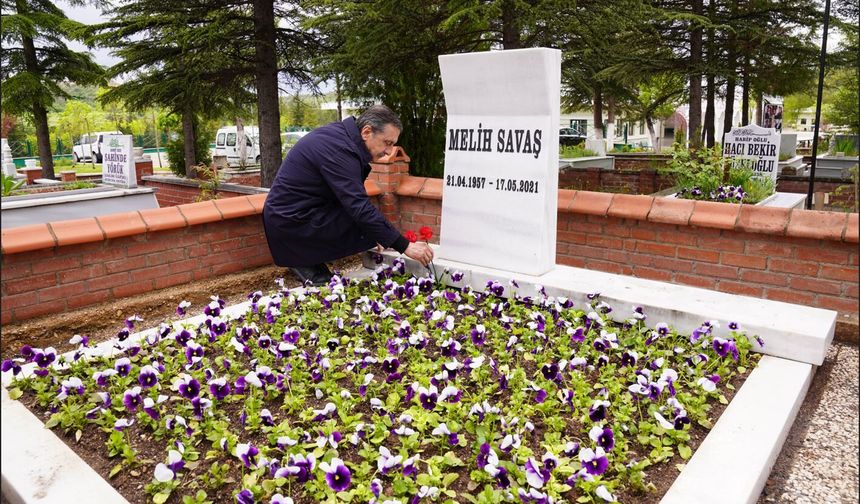 Melih Savaş Kabri Başında Anıldı