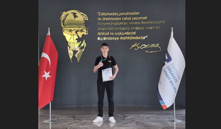 Özel EOSB MTAL Kıck Boksta Dünya Derecesi Elde Etti