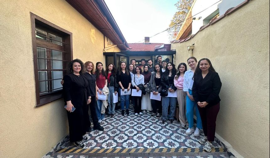Mutluluğa Açılan Atölyeye Gençlerden Yoğun İlgi