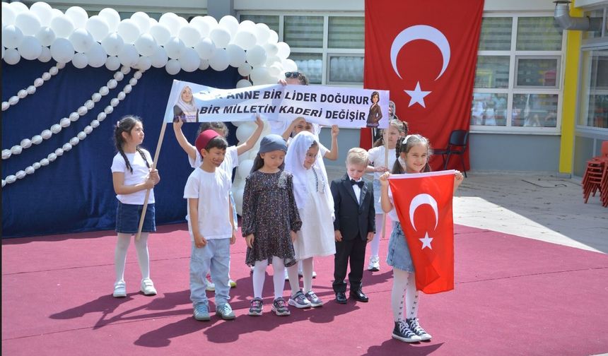 Valide Malhatun Anaokulu'nda Muhteşem Anneler Günü Kutlaması
