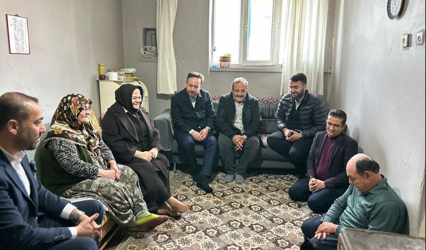 Ayşen Gürcan Sazova’da Vatandaşlarla Buluştu