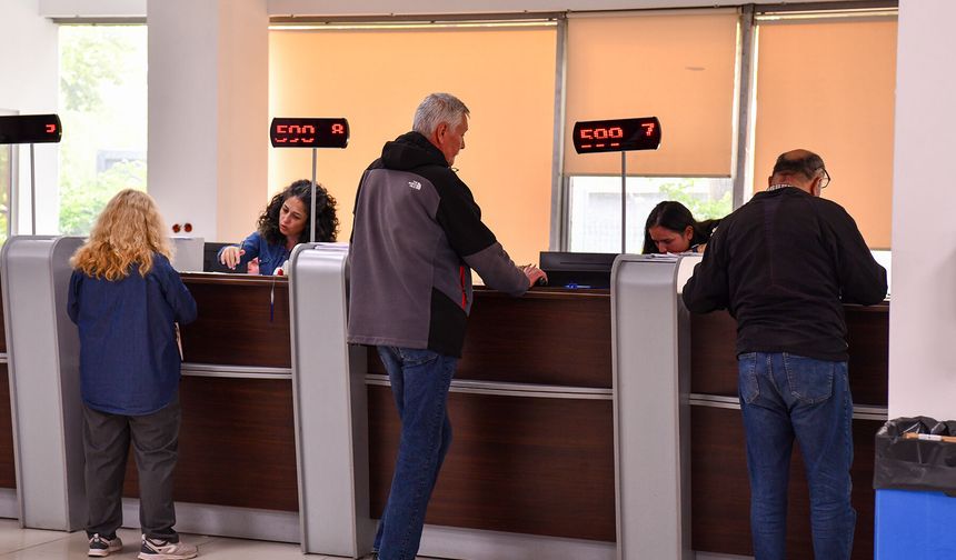 Vezneler İdari İzinde Açık Olacak