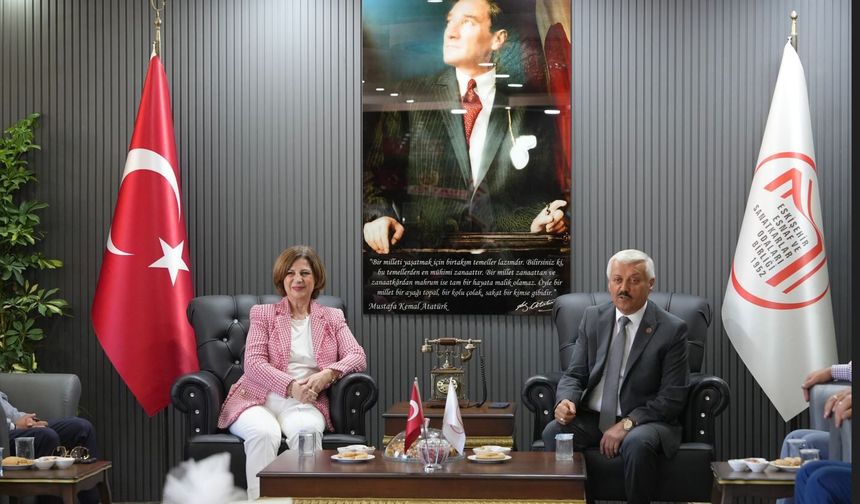 Başkan Ünlüce'den Esnaf Odaları Birliği Yönetimine Hayırlı Olsun Ziyareti