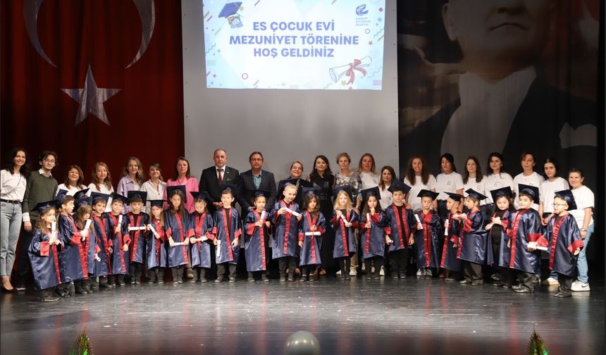 Es Çocuk Evi'nde Mezuniyet Coşkusu